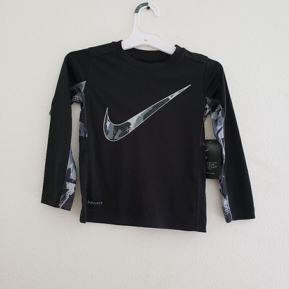 Nike Dri Fit T shirt - Picture 1 of 3